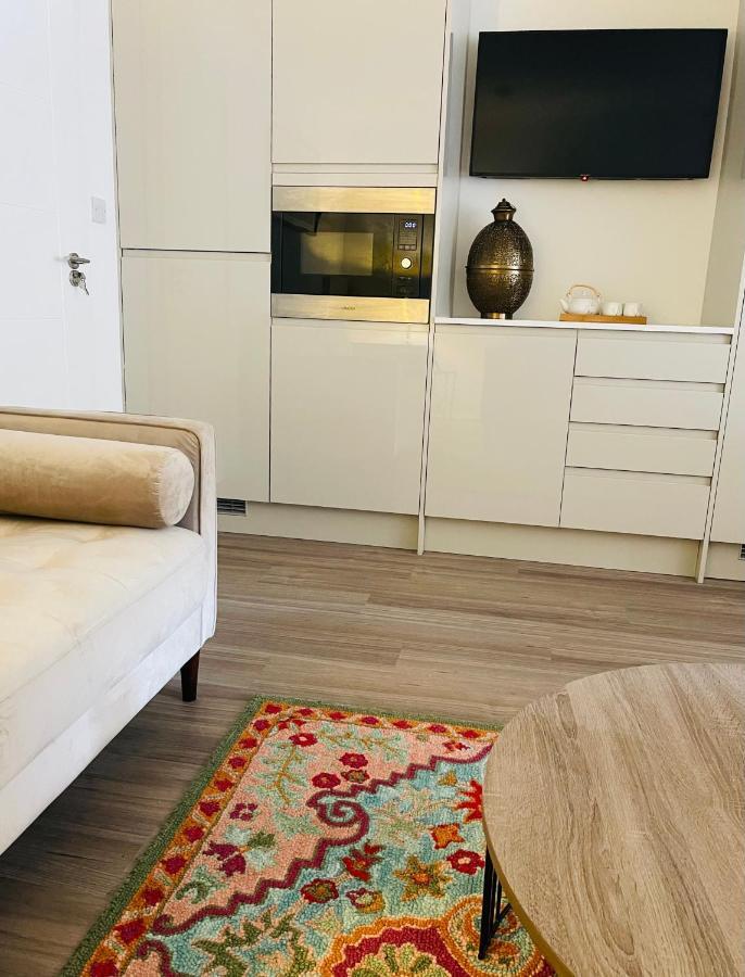 Riverside Premium Double Room Garden View E14 Londra Esterno foto